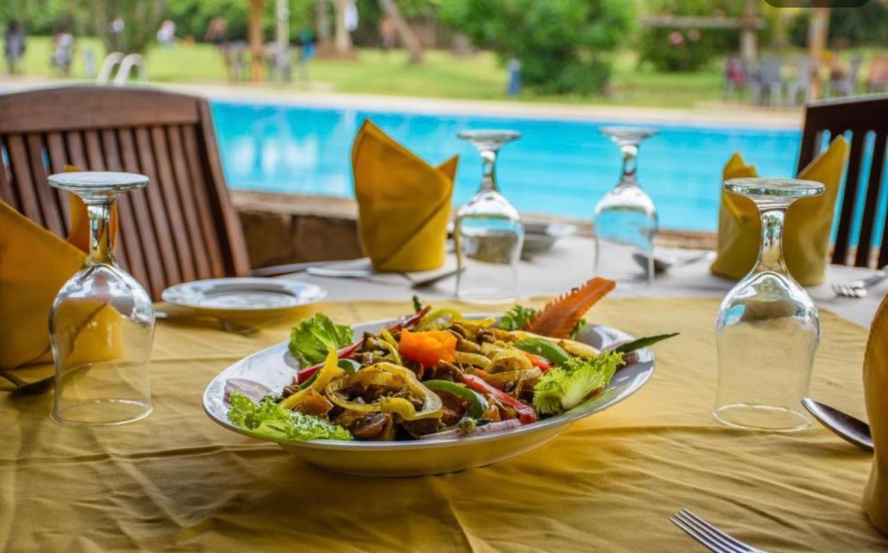 River View Banquet&Resort Wadduwa Exterior foto
