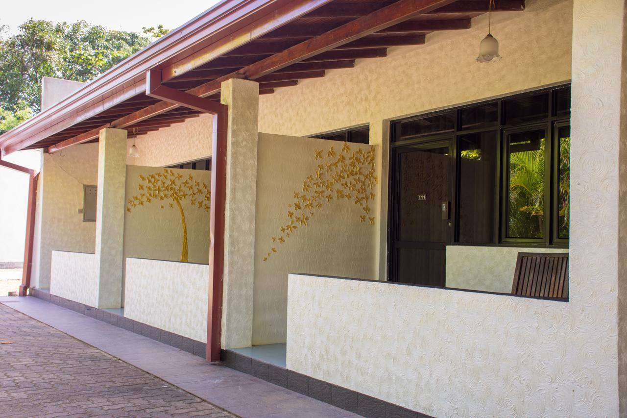 River View Banquet&Resort Wadduwa Exterior foto
