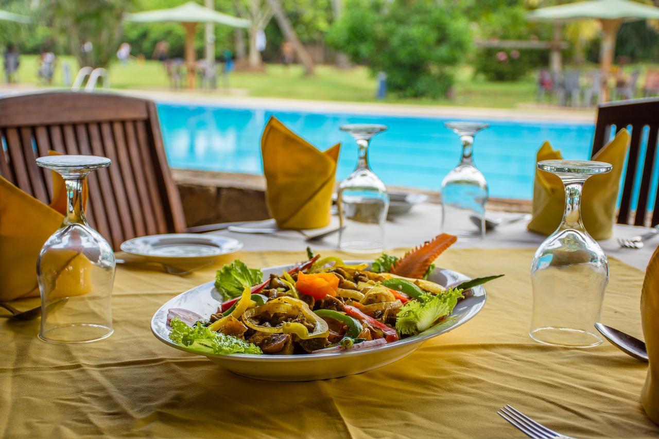 River View Banquet&Resort Wadduwa Exterior foto